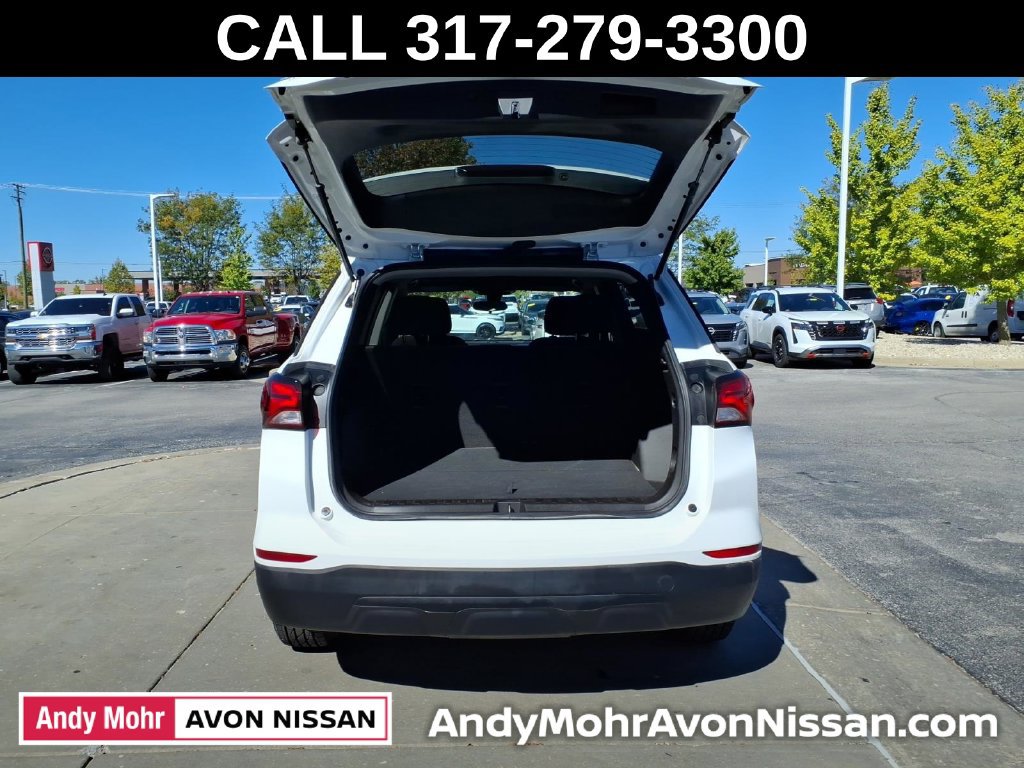 Used 2022 Chevrolet Equinox LS AWD/4WD image 12