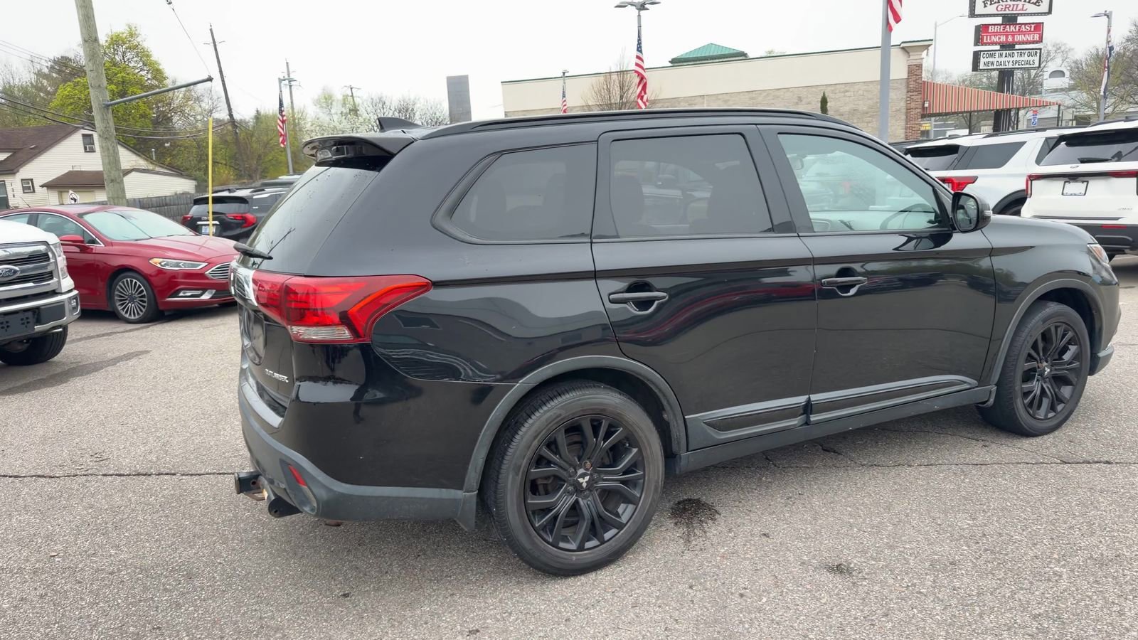 Used 2018 Mitsubishi Outlander LE image 10