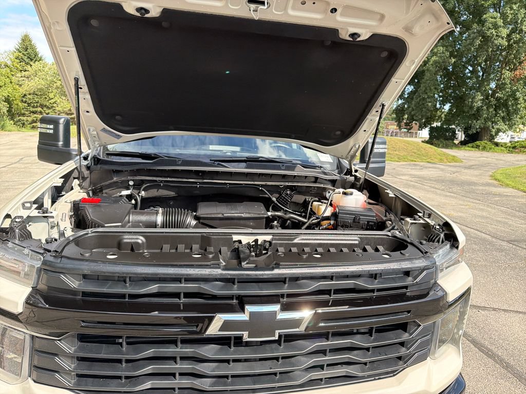 Used 2026 Chevrolet Silverado 2500 Custom w/ Custom Value Package AWD/4WD image 30