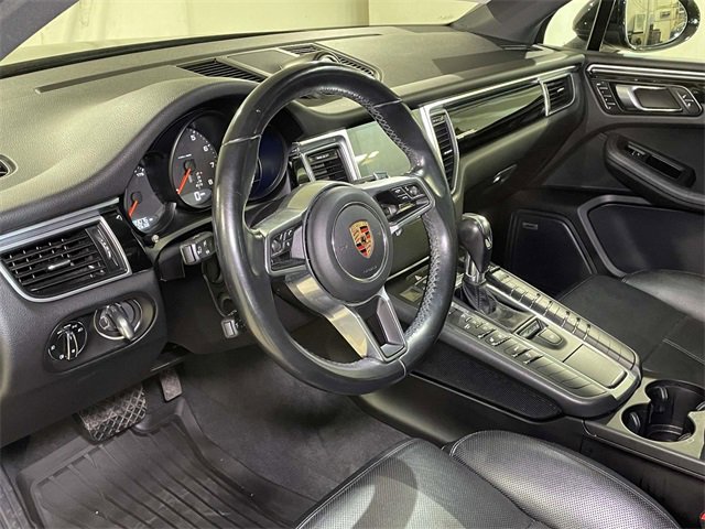 Used 2018 Porsche Macan image 4