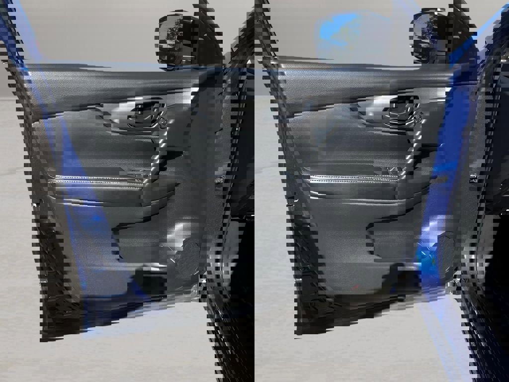 Used 2022 Nissan Rogue Sport S image 19