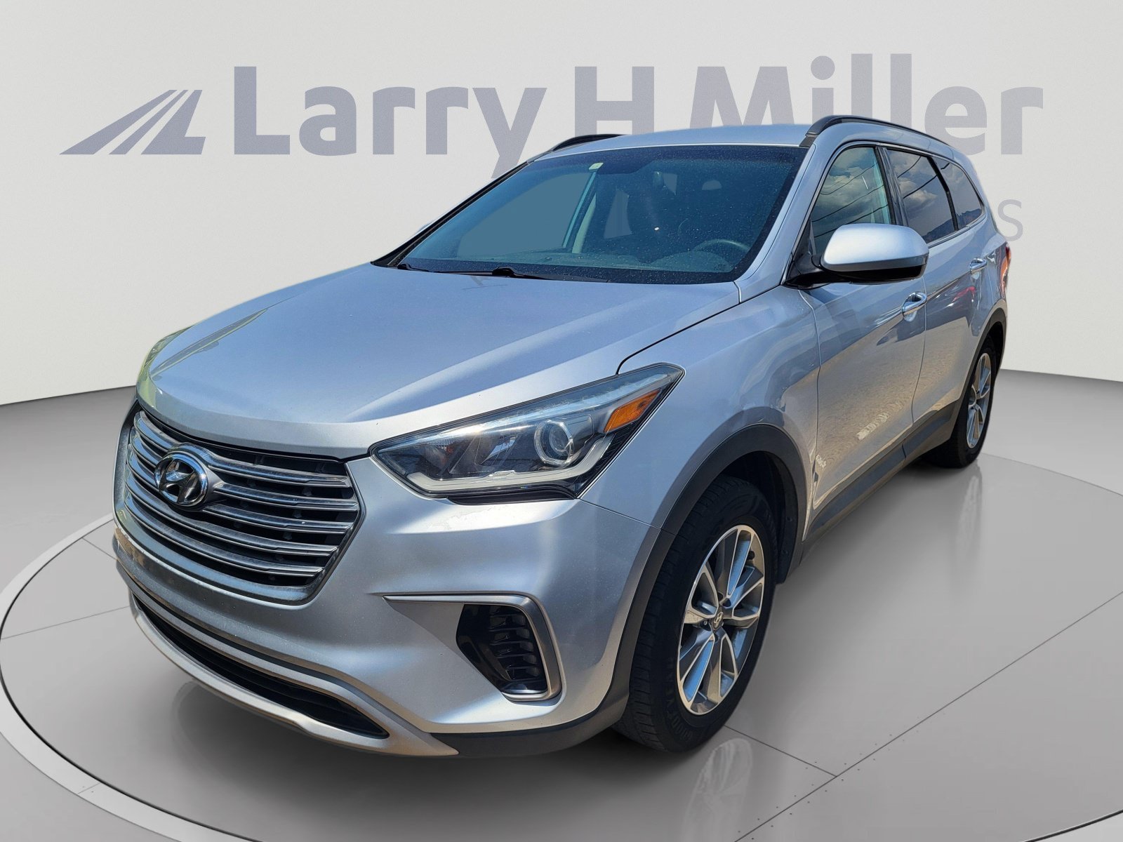 Used 2018 Hyundai Santa Fe SE w/ Cargo Package