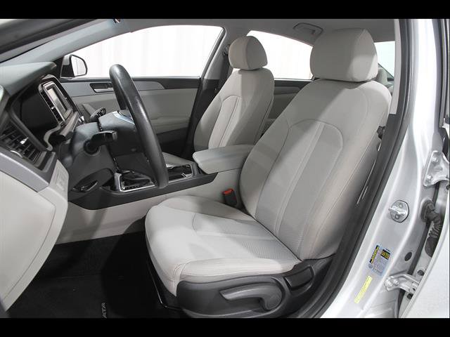 Used 2019 Hyundai Sonata SE FWD image 5
