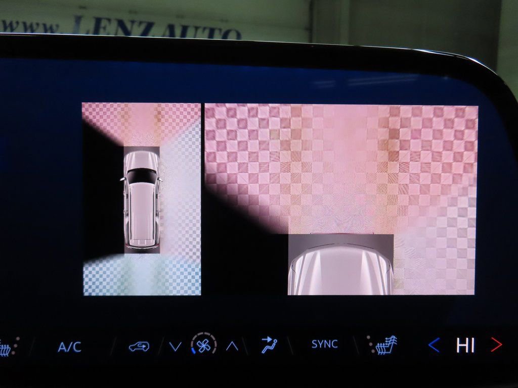 Used 2025 Chevrolet Suburban RST w/ Advanced Technology Package AWD/4WD image 13