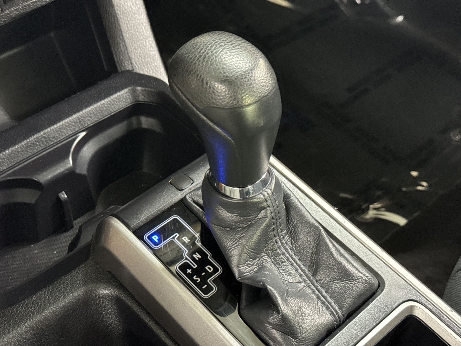 Used 2021 Toyota Tacoma SR5 RWD image 34