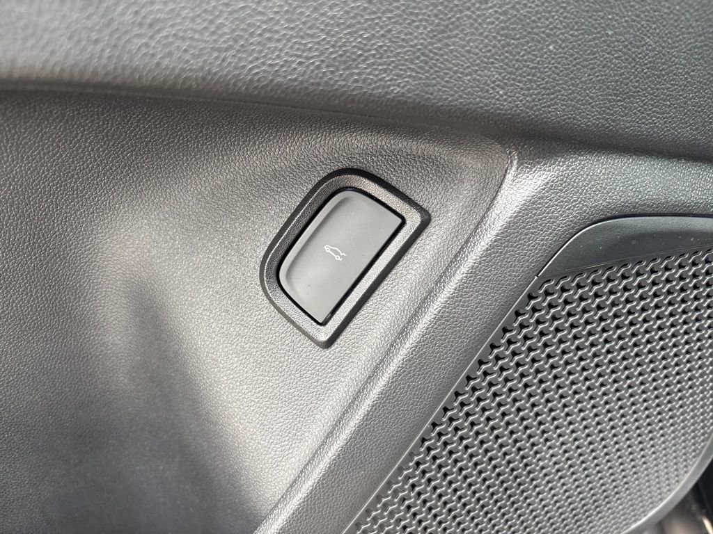 Used 2024 Chevrolet Blazer EV RS image 13