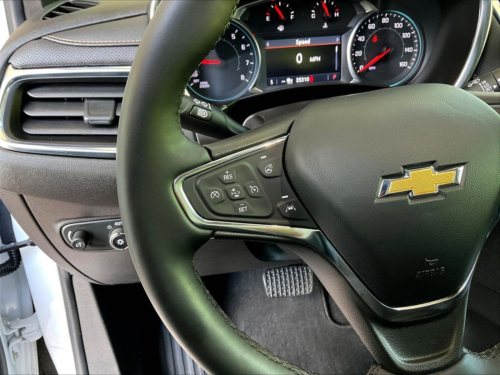 Used 2024 Chevrolet Equinox Premier AWD/4WD image 11