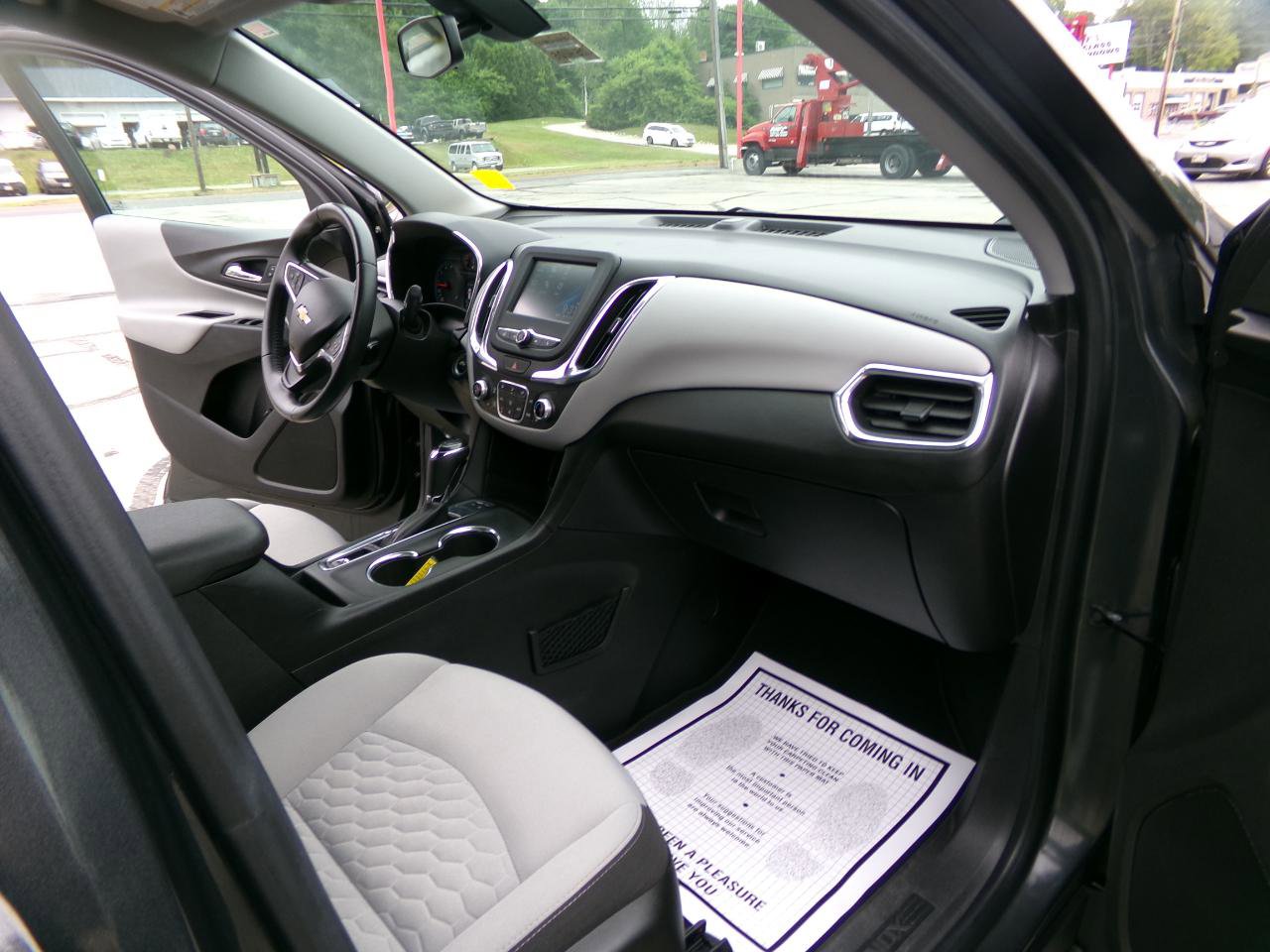 Used 2018 Chevrolet Equinox LT AWD/4WD image 21