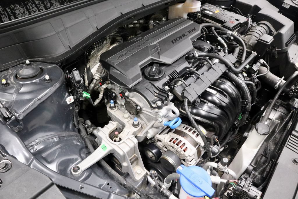 Certified 2025 Hyundai Kona SEL FWD image 18