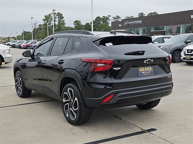 Used 2024 Chevrolet Trax RS image 11