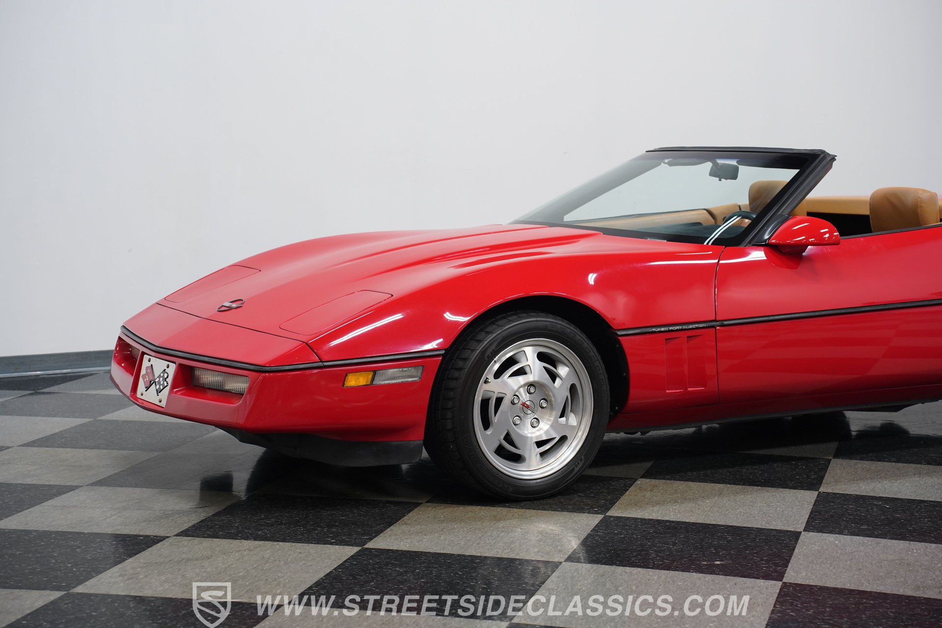 Used 1990 Chevrolet Corvette Convertible RWD image 20