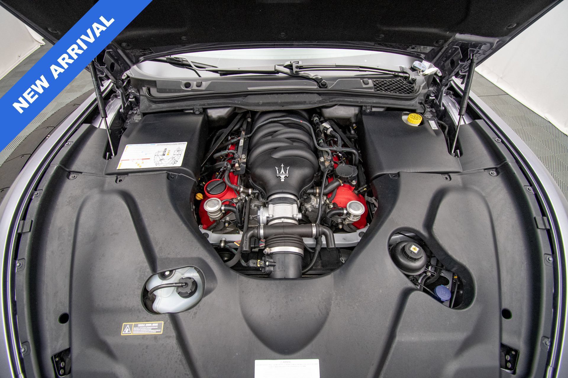 Used 2018 Maserati GranTurismo MC RWD image 40