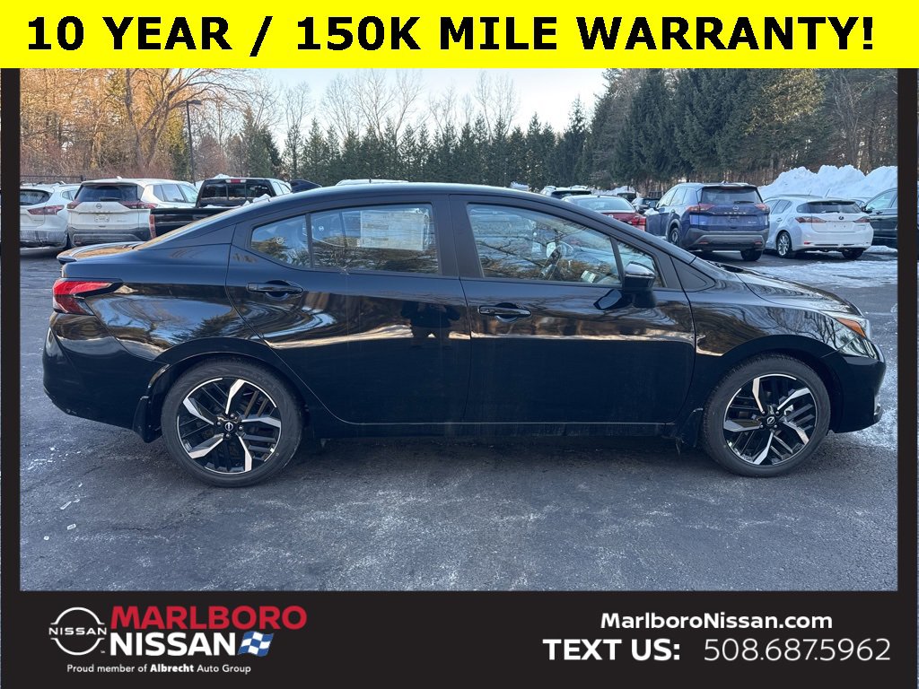 New 2025 Nissan Versa SR w/ Trunk Package image 8