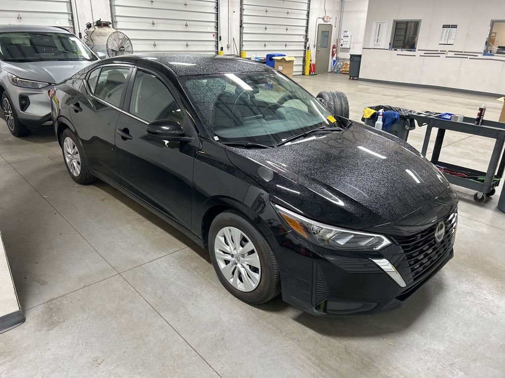 Used 2025 Nissan Sentra S image 7