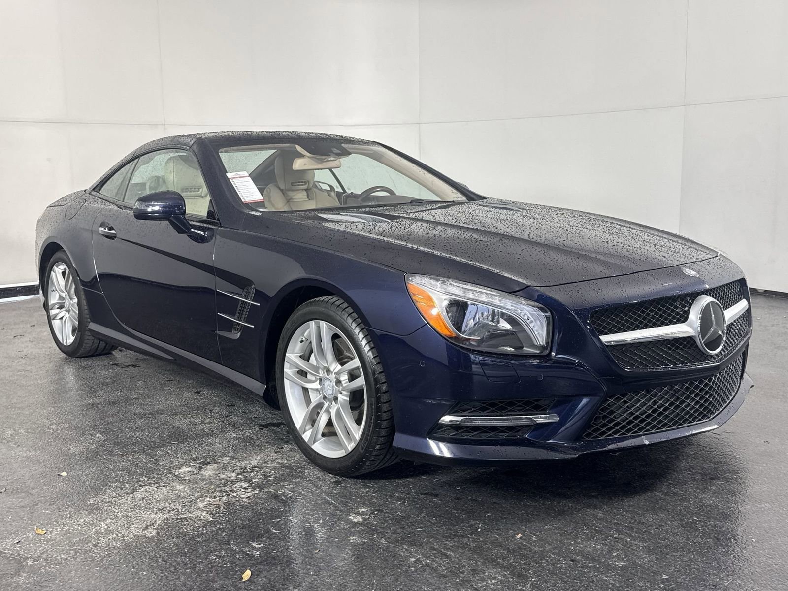 Used 2015 Mercedes-Benz SL 550 image 3