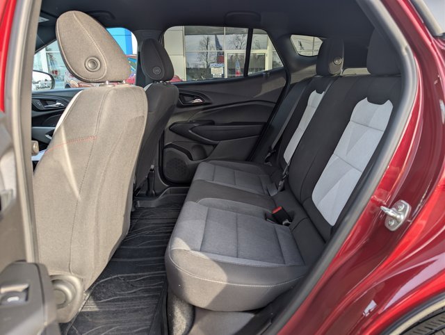 Used 2024 Chevrolet Trax RS w/ Driver Confidence Package image 15