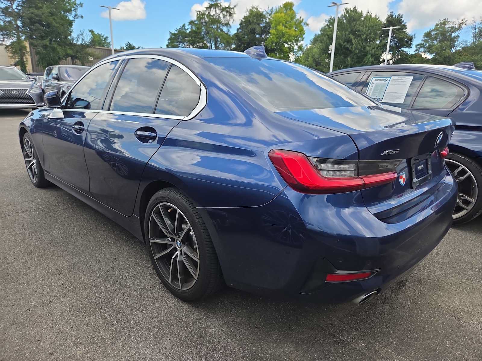 Used 2020 BMW 330i xDrive Sedan w/ Convenience Package AWD/4WD image 7