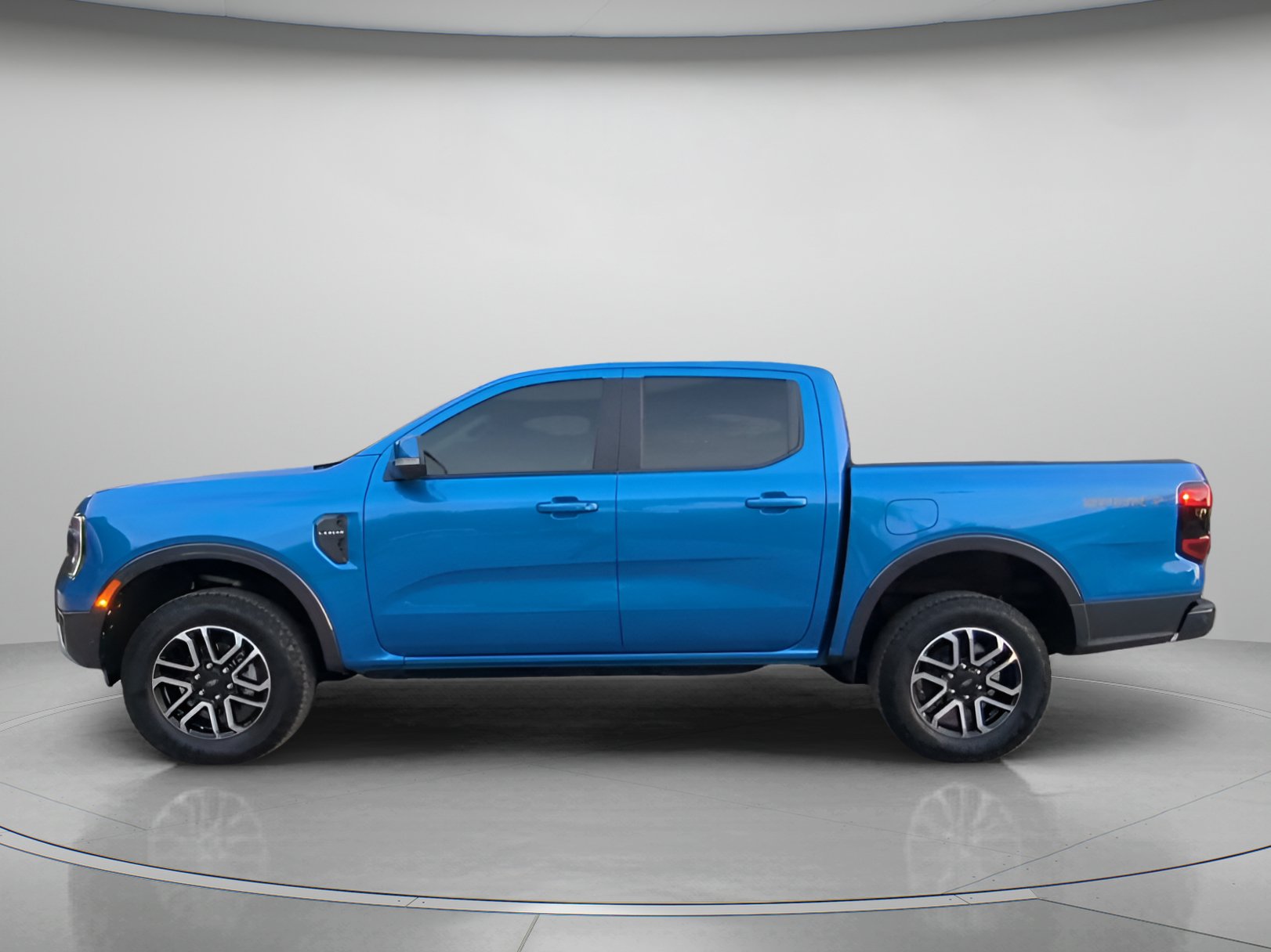 Used 2024 Ford Ranger Lariat w/ Trailer Tow Package RWD image 13