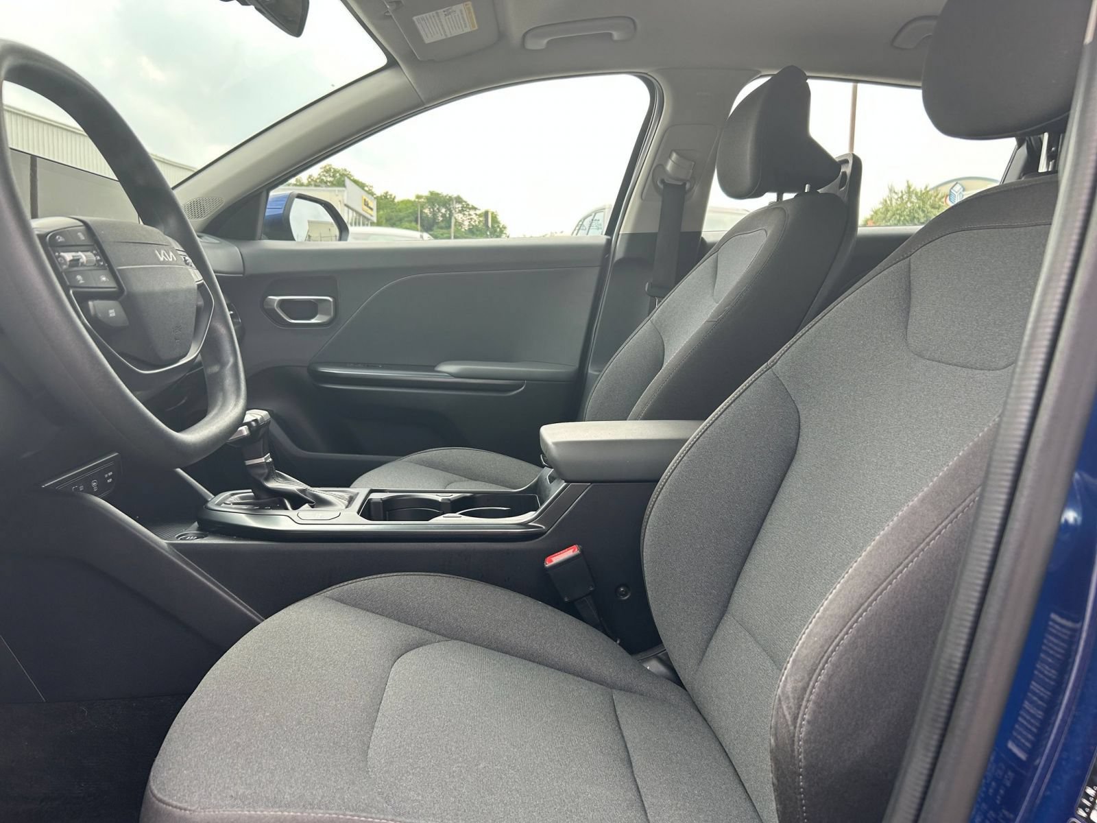 Used 2025 Kia K4 FWD image 22