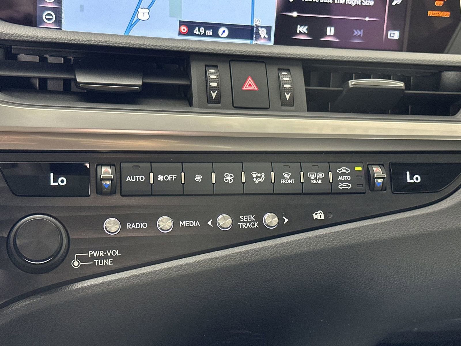 Used 2019 Lexus ES 350 w/ Accessory Package 2 FWD image 19