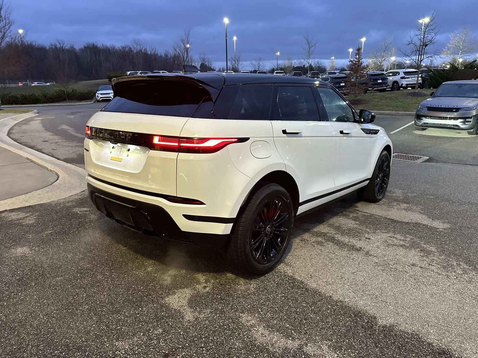 New 2026 Land Rover Range Rover Evoque S AWD/4WD image 5