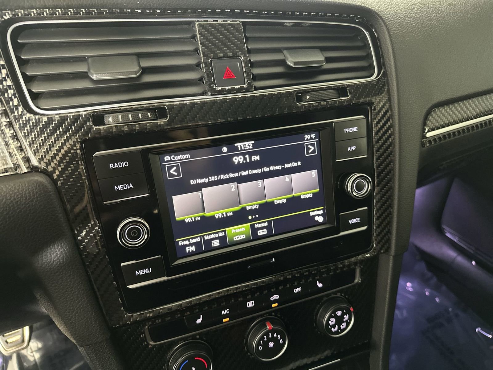 Used 2020 Volkswagen GTI S image 16