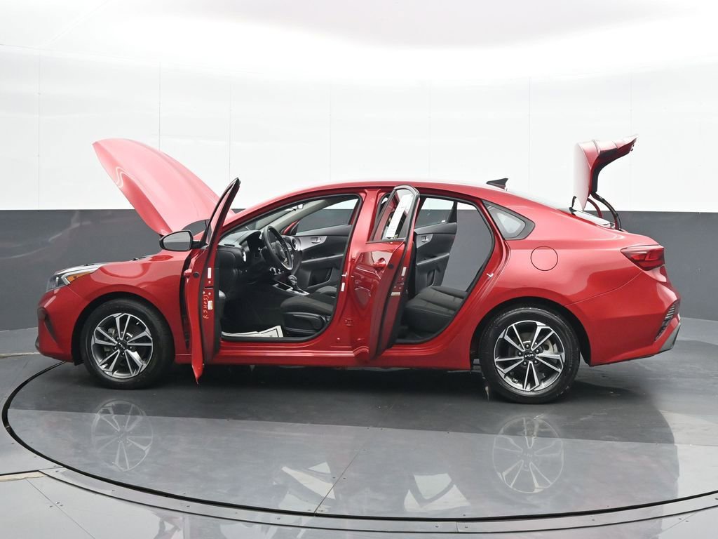 Used 2023 Kia Forte LXS image 27