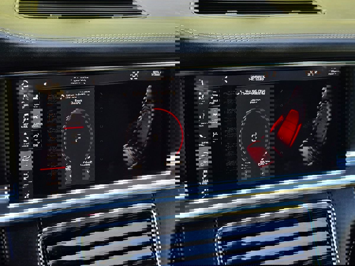 Used 2020 Porsche Panamera 4S image 49