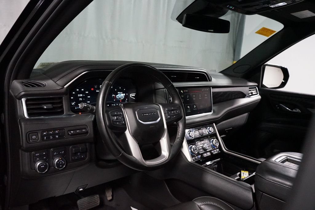 Used 2023 GMC Yukon XL Denali w/ Max Trailering Package AWD/4WD image 11