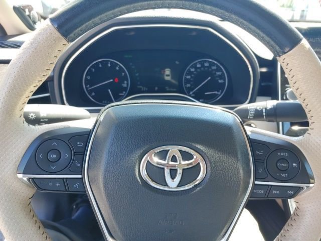 Used 2019 Toyota Avalon Limited image 10