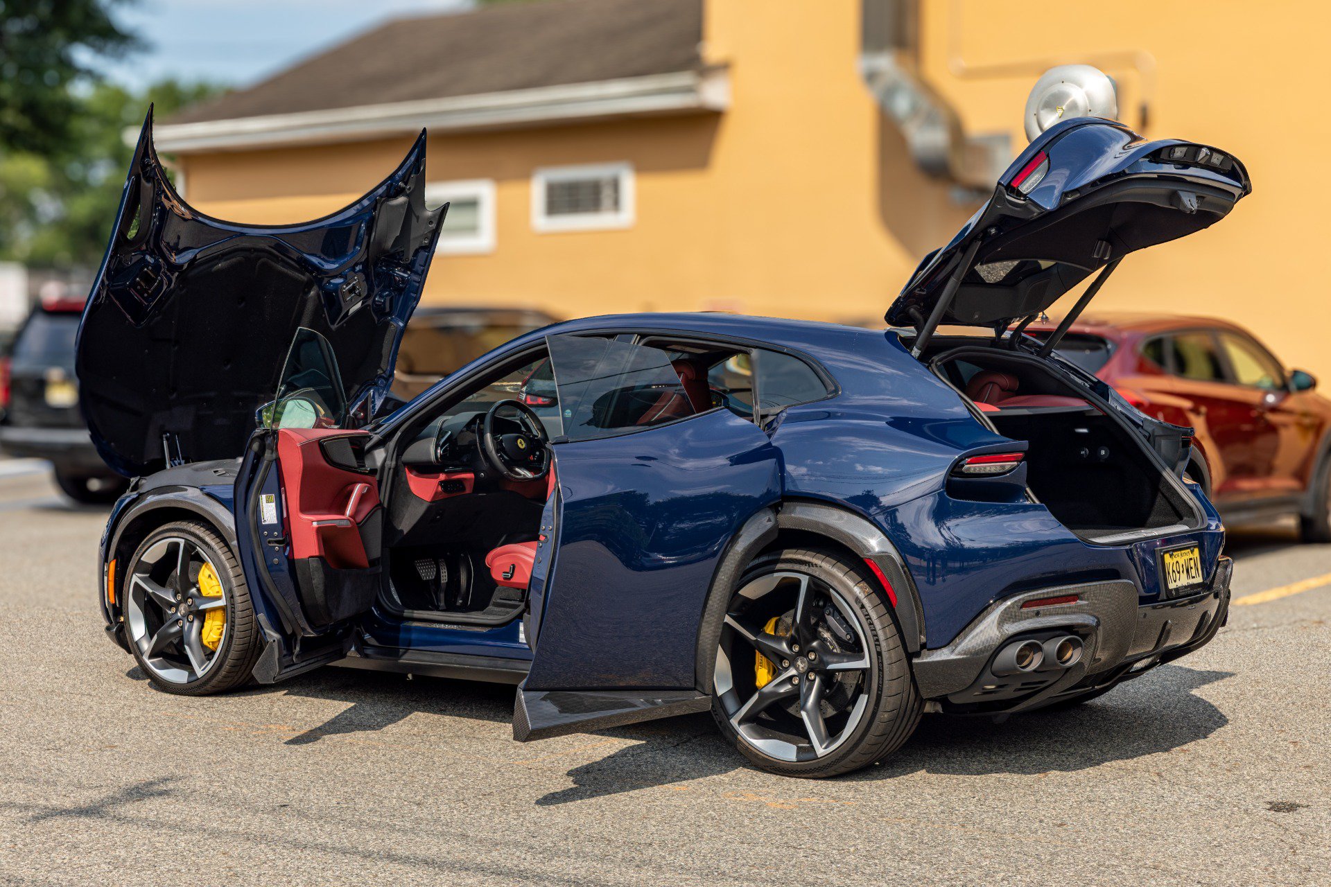 Used 2026 Ferrari Purosangue AWD/4WD image 31