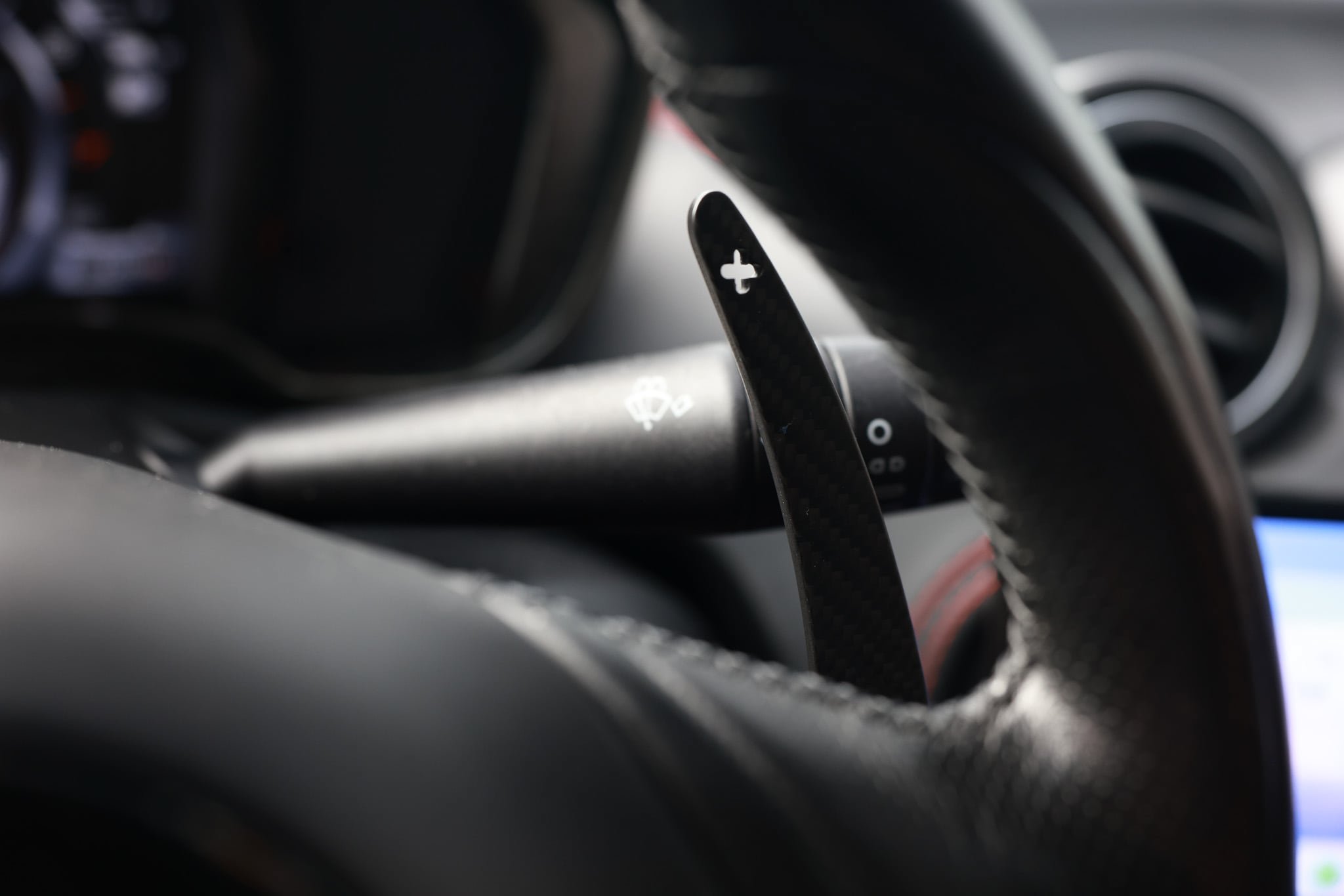 Used 2015 Alfa Romeo 4C Launch Edition w/ Convenience Group RWD image 30