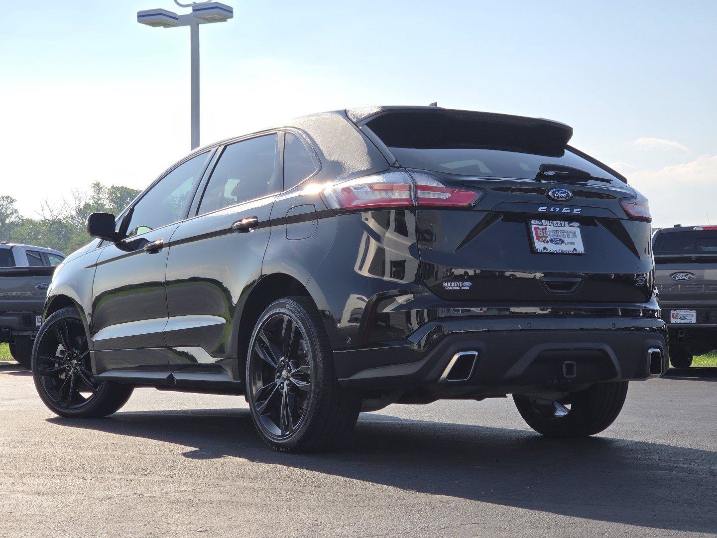 Used 2024 Ford Edge ST w/ Equipment Group 401A AWD/4WD image 16