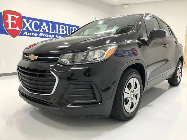 Used 2019 Chevrolet Trax LS w/ LPO, Cargo Package image 6