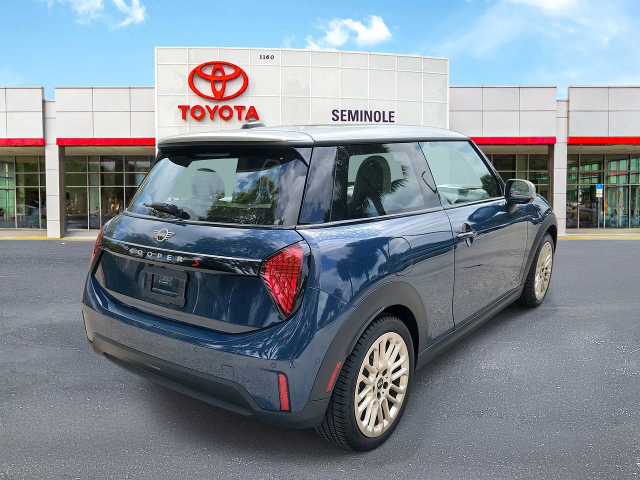 Used 2025 MINI Cooper S image 3