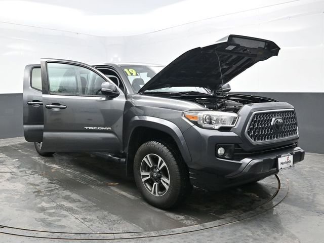 Used 2019 Toyota Tacoma TRD Sport image 32