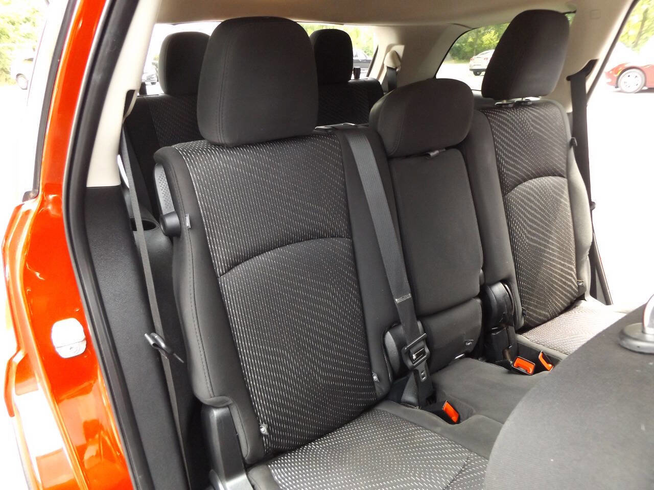 Used 2014 Dodge Journey SXT w/ Flexible Seating Group image 24