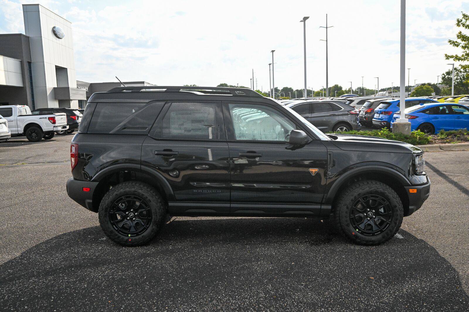 New 2026 Ford Bronco Sport Badlands w/ Sasquatch Badlands Package AWD/4WD image 3