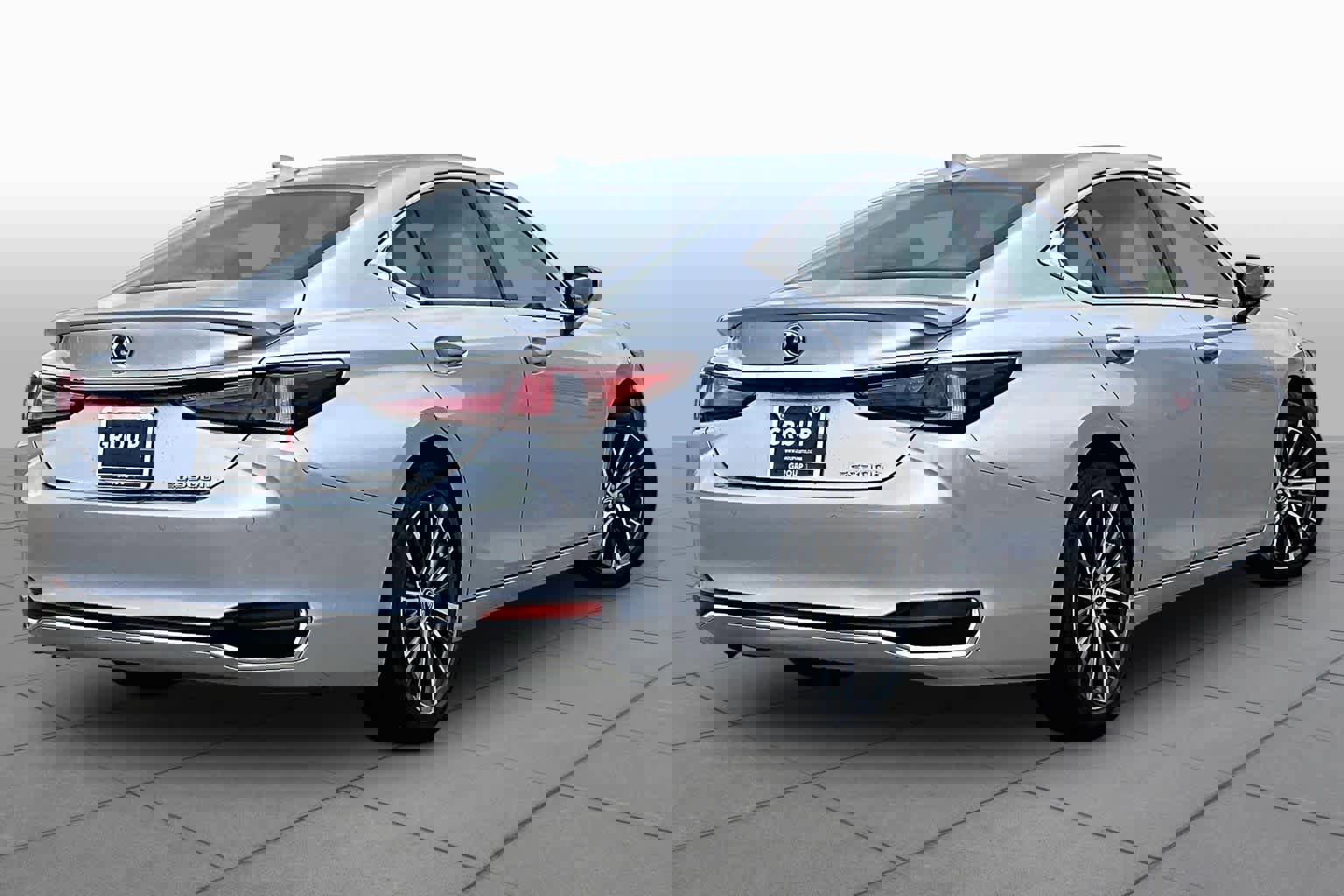 Used 2025 Lexus ES 300h w/ Premium Package image 13