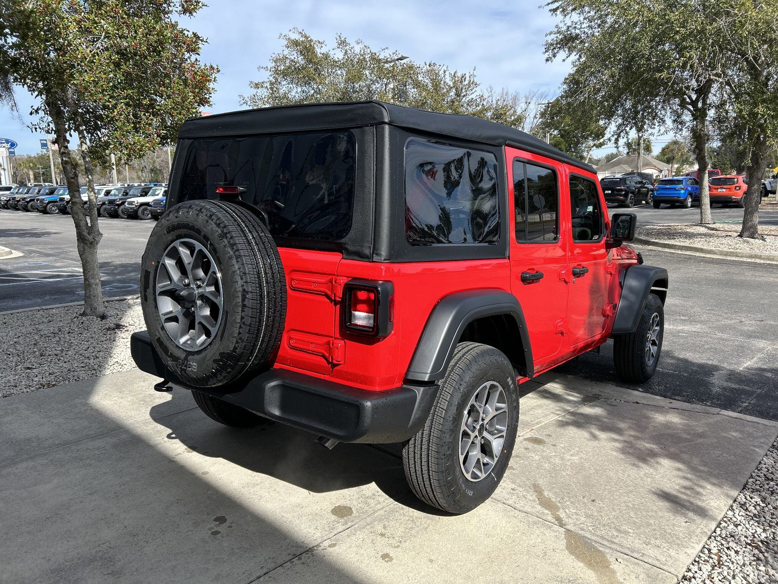 New 2025 Jeep Wrangler Sport S image 10