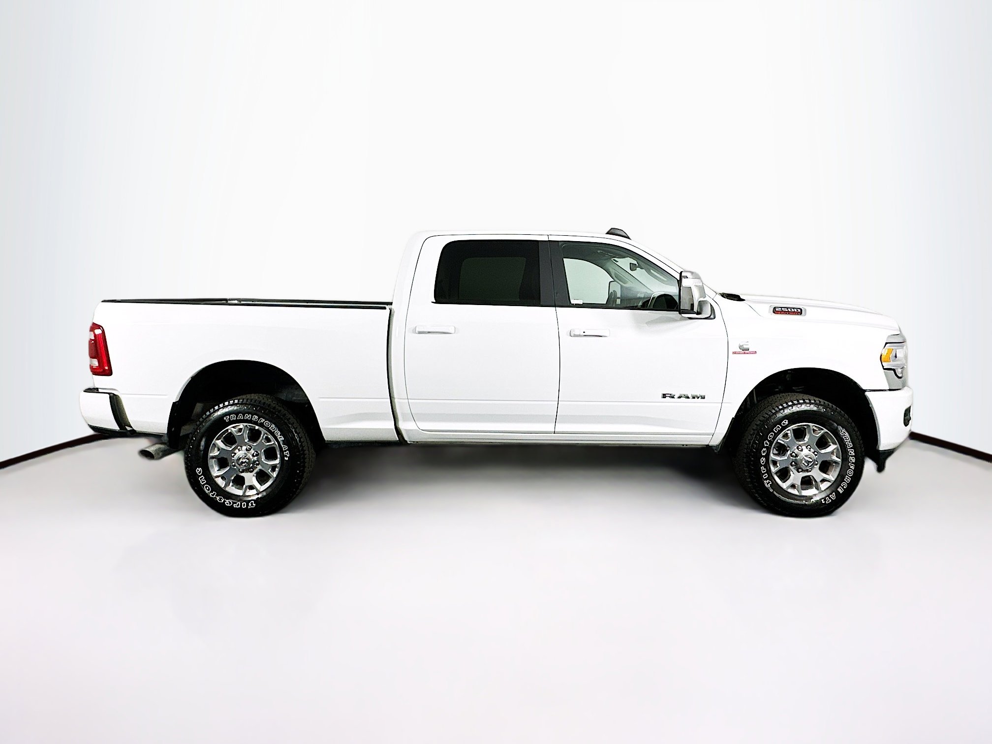 Used 2024 RAM 2500 Laramie w/ Safety Group image 10