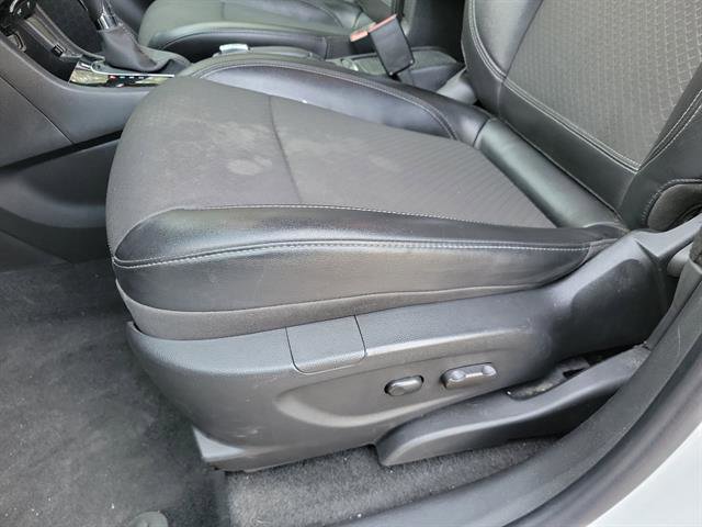 Used 2021 Buick Encore Preferred AWD/4WD image 4