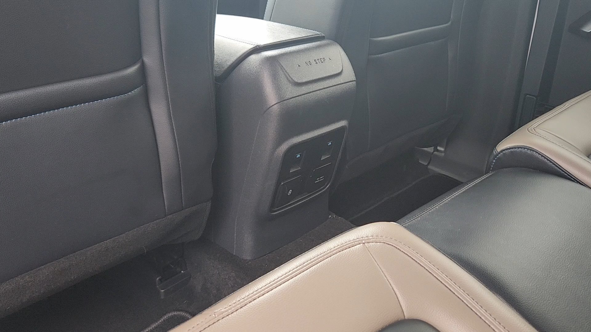 Used 2024 Ford Bronco Wildtrak AWD/4WD image 16
