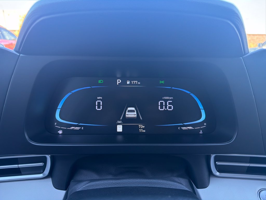 New 2026 Hyundai Elantra SEL Sport FWD image 23