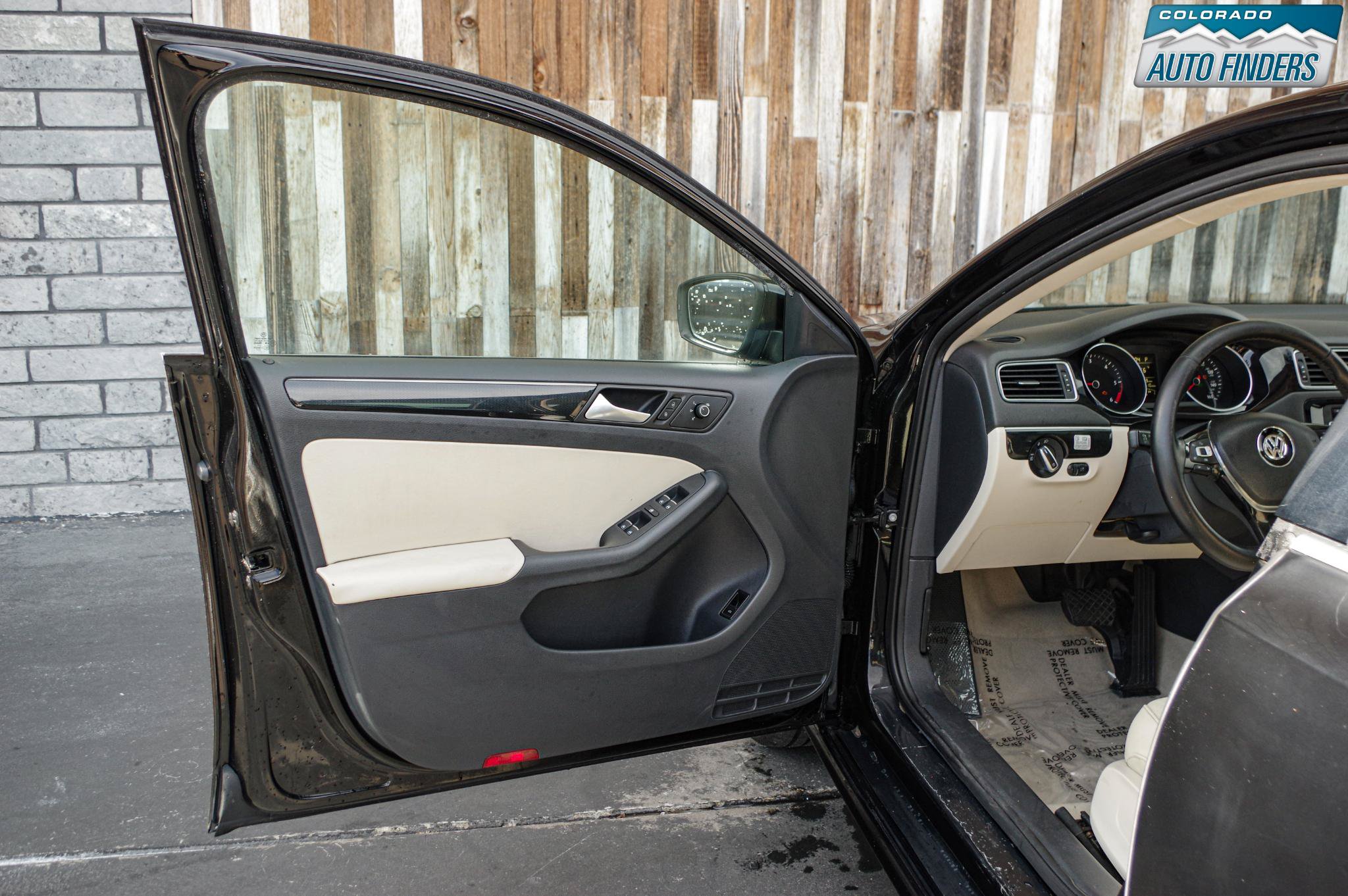 Used 2015 Volkswagen Jetta TDI SEL FWD image 10