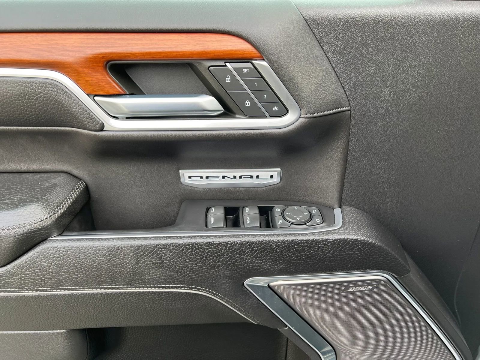 Used 2022 GMC Sierra 1500 Denali image 12