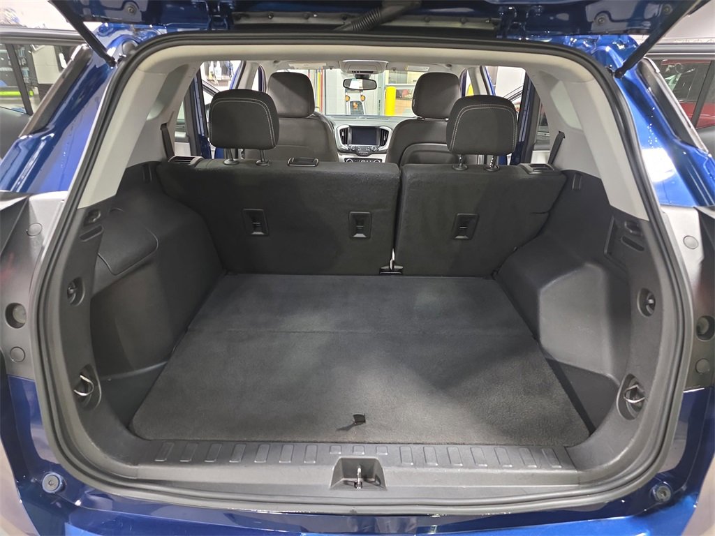 Certified 2023 GMC Terrain SLE w/ Driver Convenience Package image 12