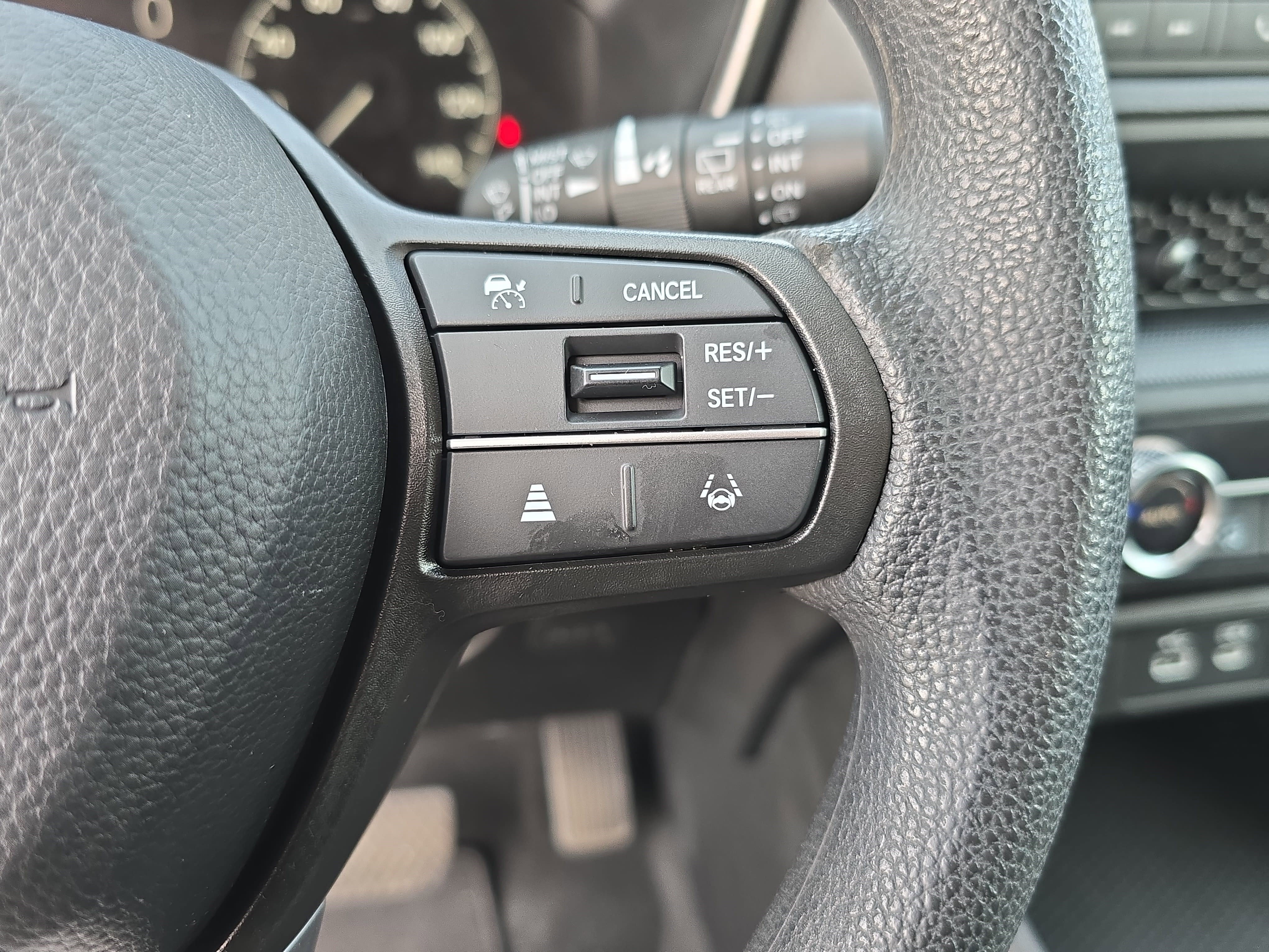 Used 2023 Honda CR-V EX image 18