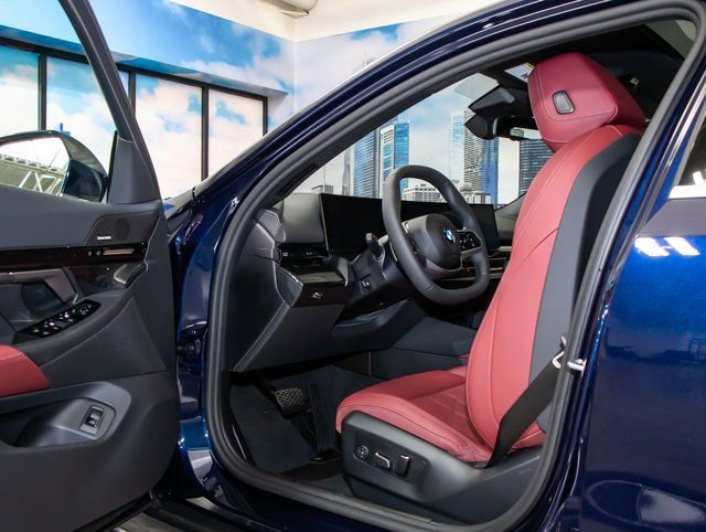 Used 2026 BMW 530i xDrive w/ Executive Package image 12