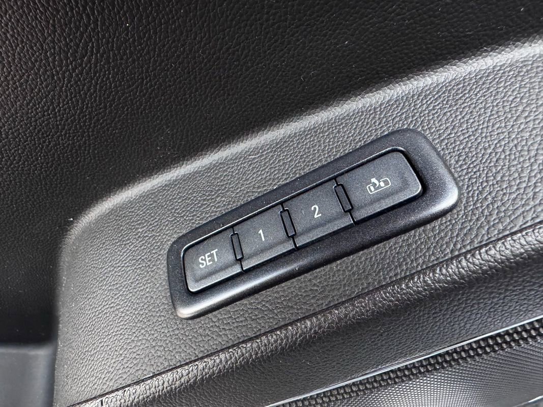 Used 2018 Chevrolet Tahoe Premier image 11